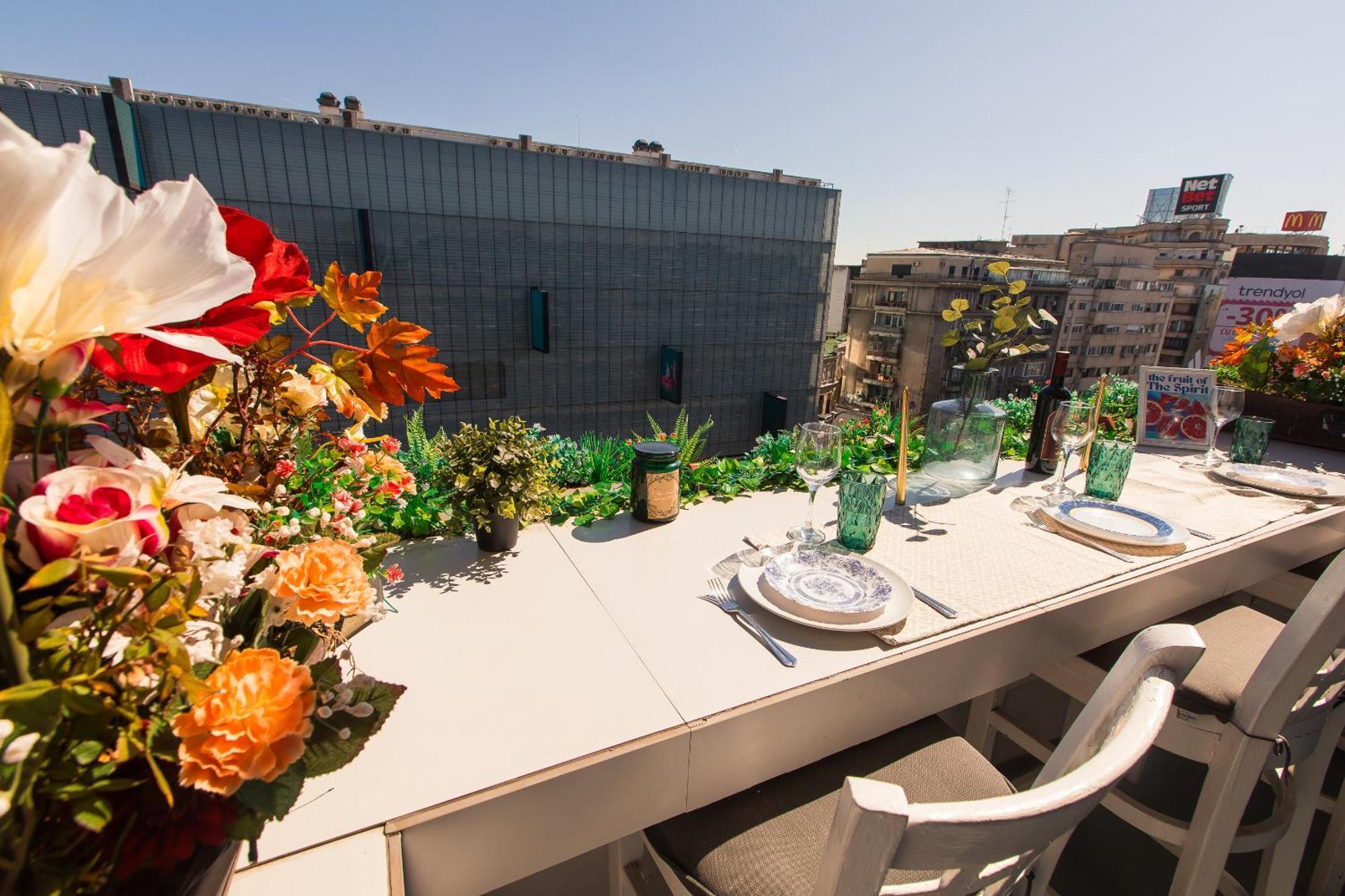 Old Town Apartment With Amazing View From The Balcony Bukarest Exterior foto