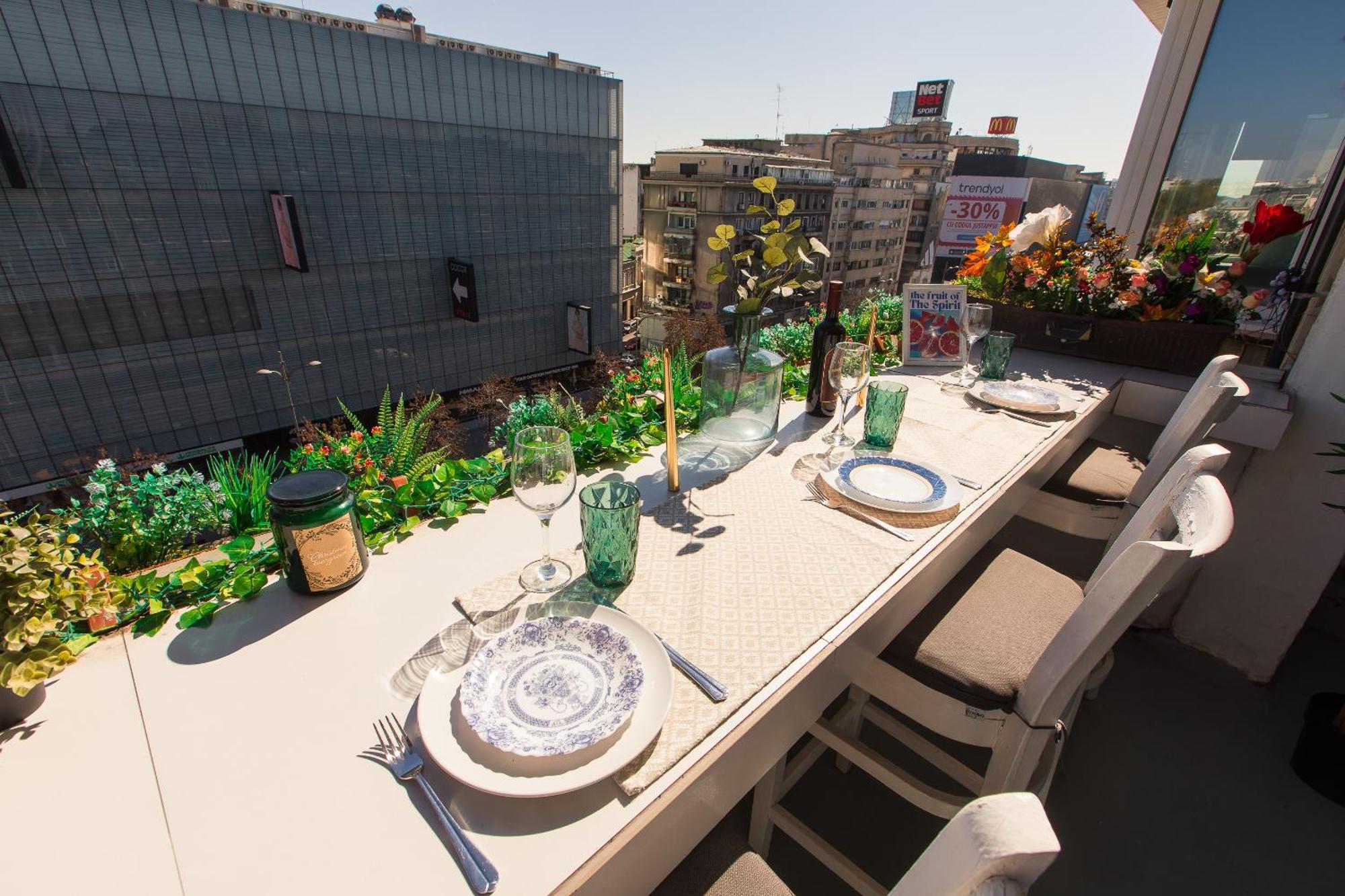 Old Town Apartment With Amazing View From The Balcony Bukarest Exterior foto