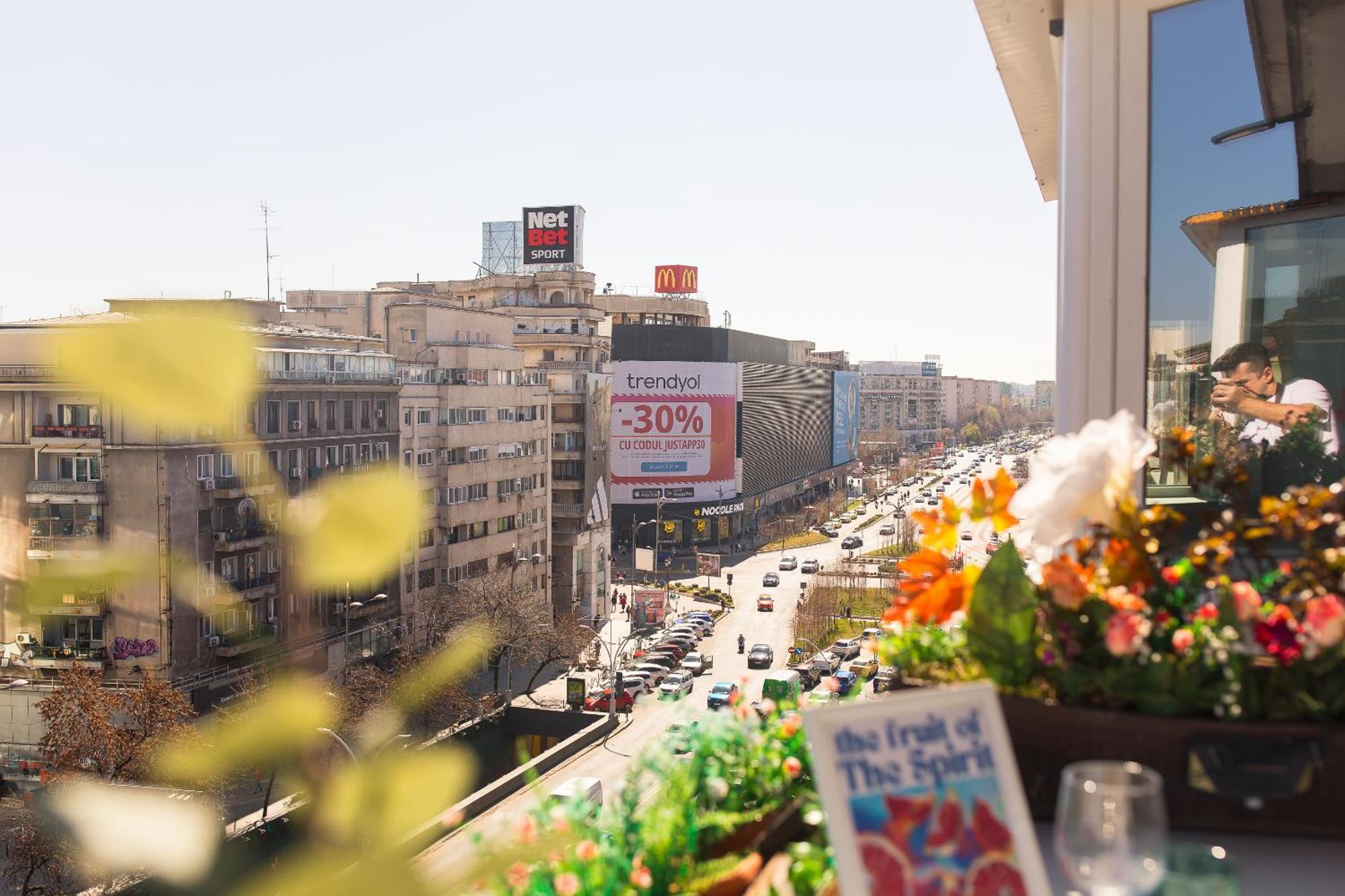 Old Town Apartment With Amazing View From The Balcony Bukarest Exterior foto